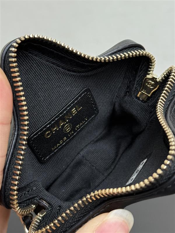 2026127215433528 700